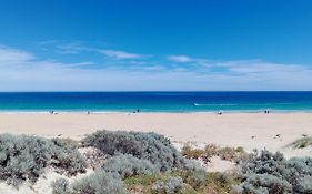 Sea Breeze Beach House - Secret Harbour